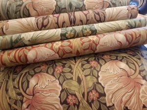 William Morris & Co. Stoffe und Tapeten