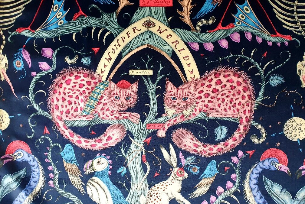 …Mythica Wonderworld Velvet Polsterstoff Emma Shipley