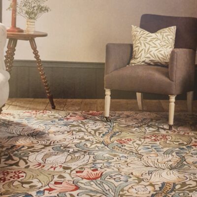 Golden Lily Teppich 140x200 cm William Morris Schurwolle