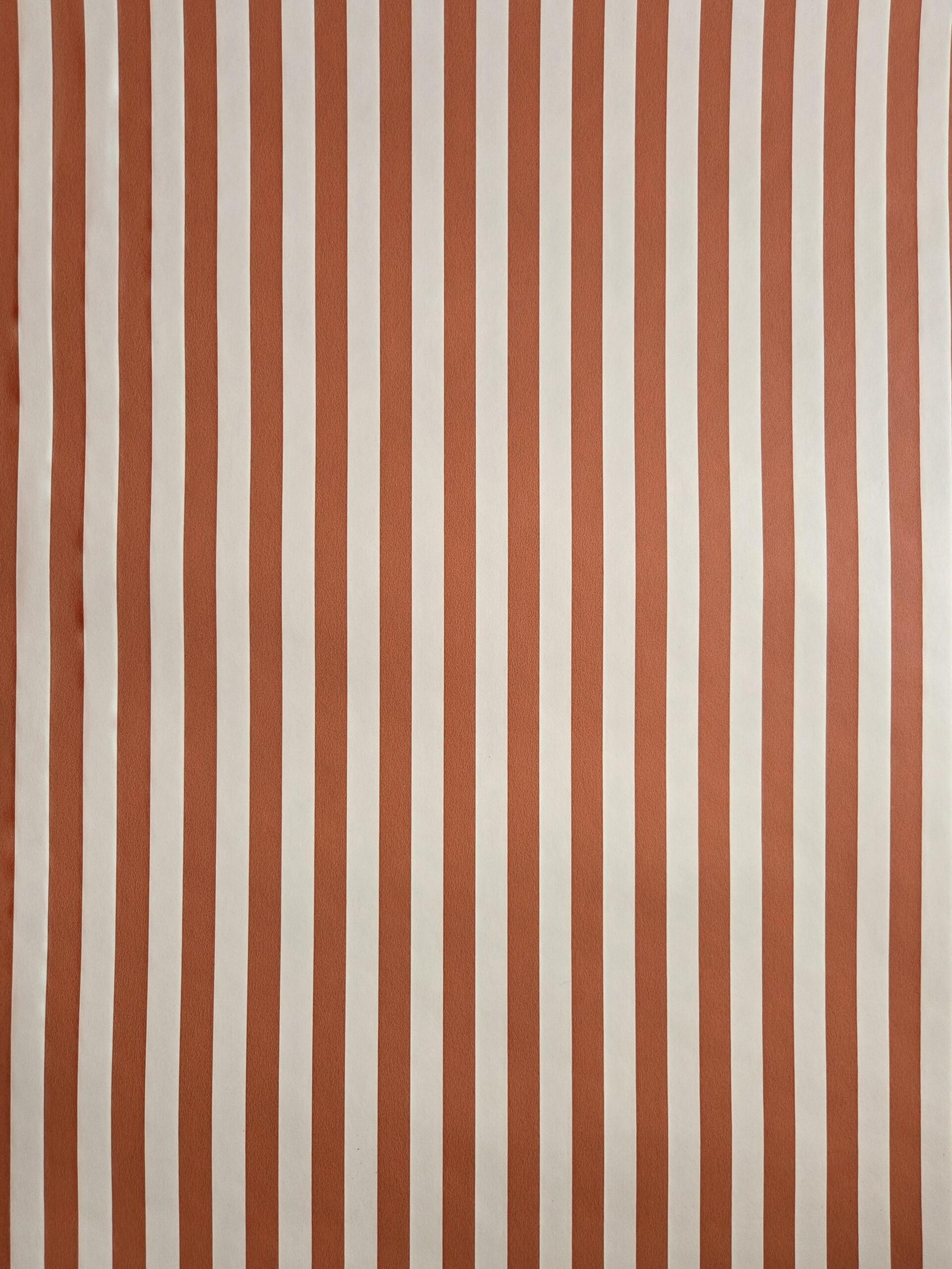 ...Streifen Tapete Rot beige